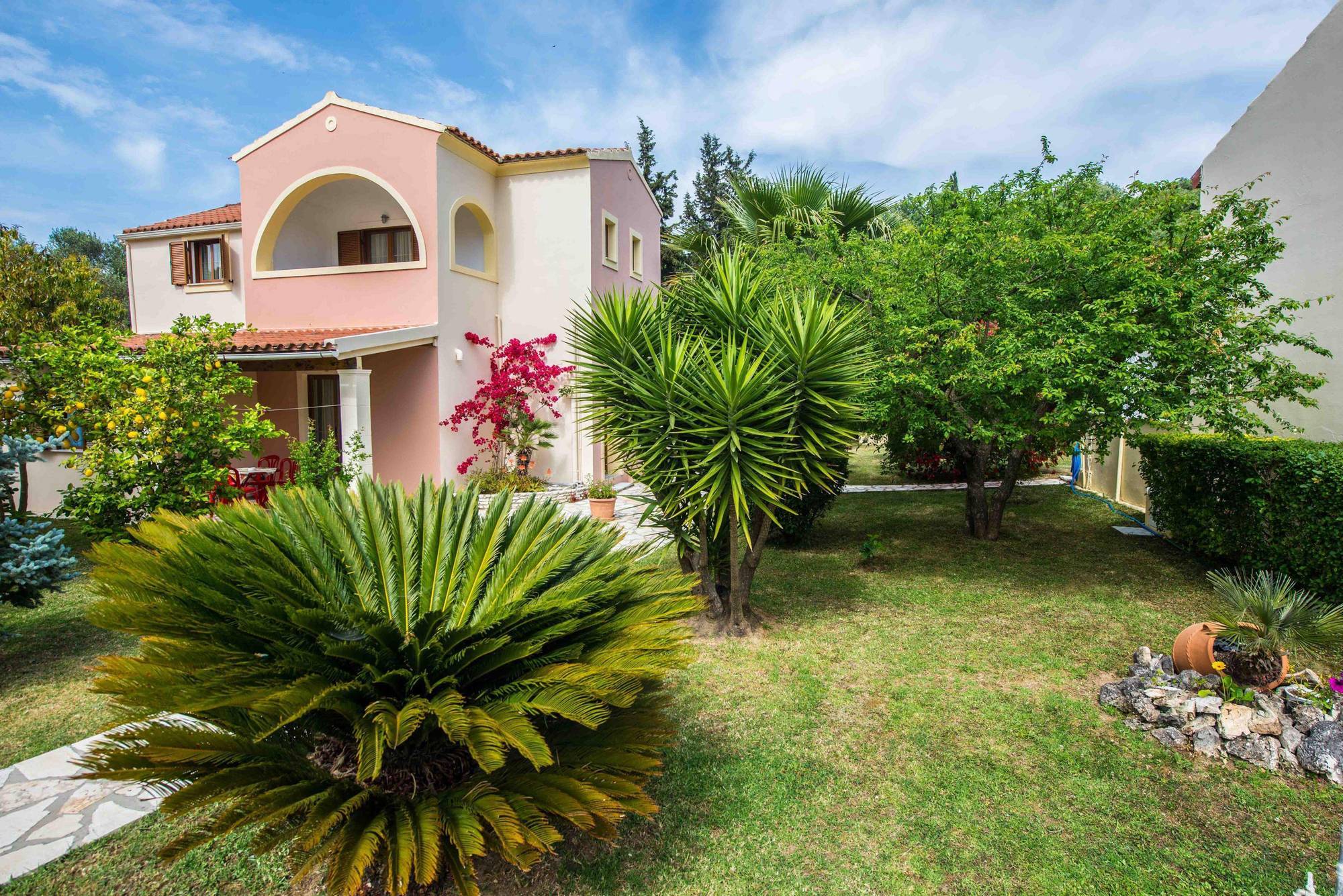 Villa Violetta Ахарави Екстериор снимка